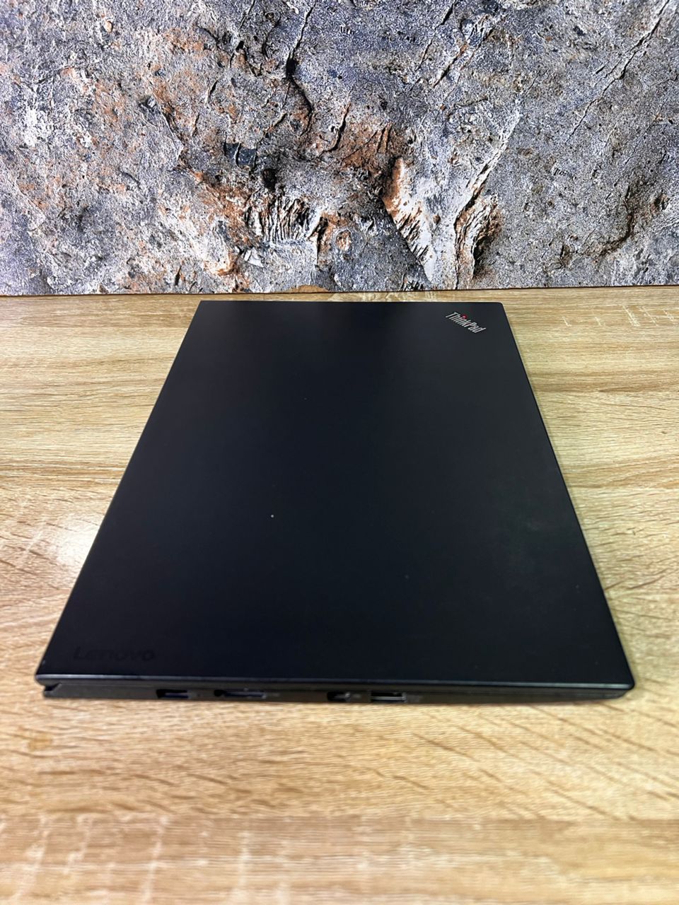 Lenovo X1 Carbon - Image 2